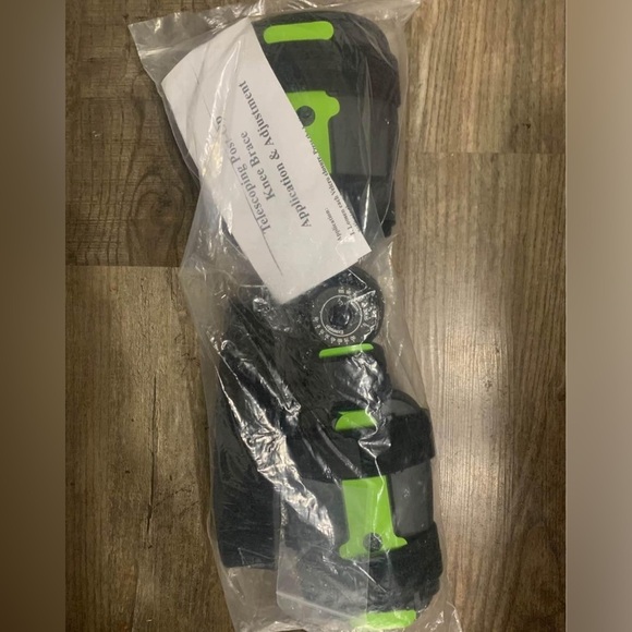 New ACL Hinged Post- Op Telescoping ROM Knee Brace - Picture 3 of 4